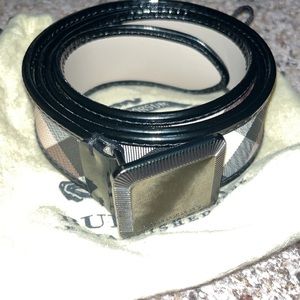 🚫 SOLD 🚫 Burberry Belt